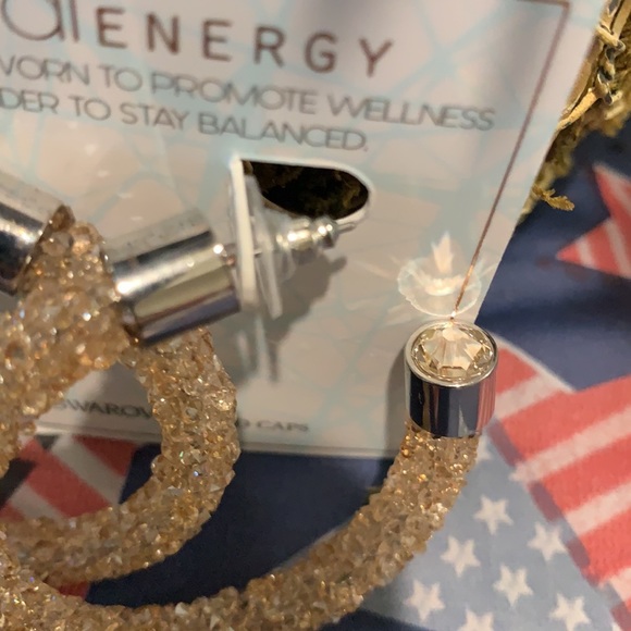 CRYSTAL ENERGY SWAROVSKI HOOPS HEALING WELLNESS - Picture 3 of 4